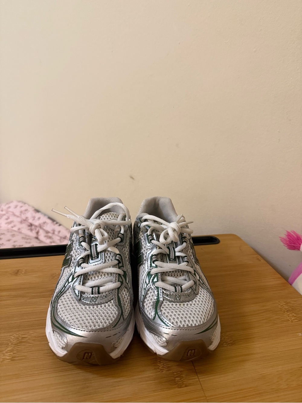 New Balance 740 - Picture 4 of 6